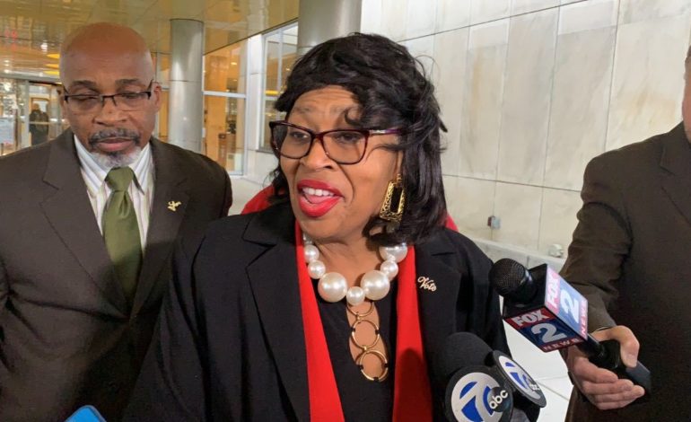 Tlaib asks Jones if she plans to step down from City Council post to serve in Congress