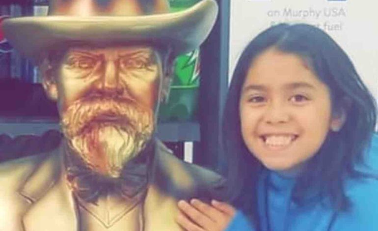 Girl, 9, dies after being mauled by dogs in Detroit; community mobilizes to lend support