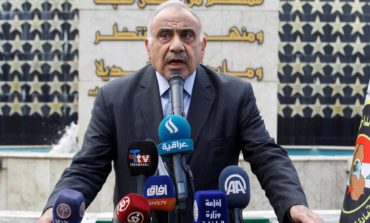 Iraqi PM quits after cleric's call, but  violence rages on