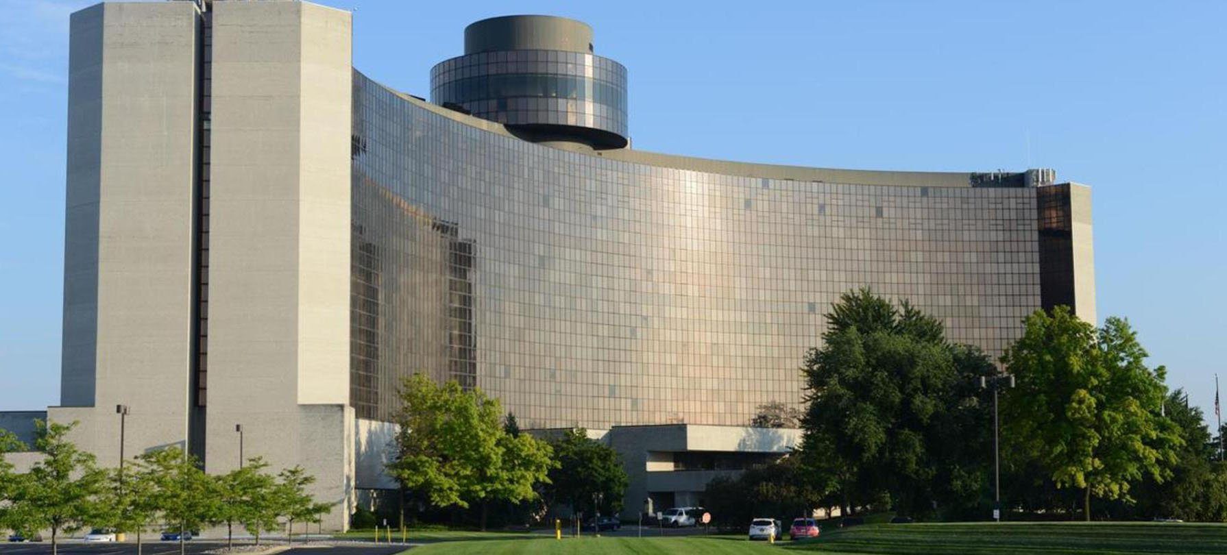 Dearborn Hyatt Regency Hotel to be sold, turned into apartments