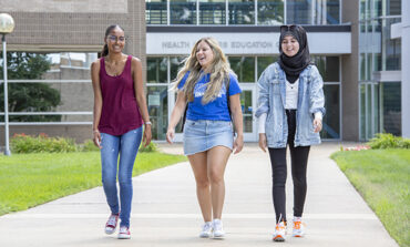 Students to get guaranteed admission to U of M-Dearborn from HFC through new partnership