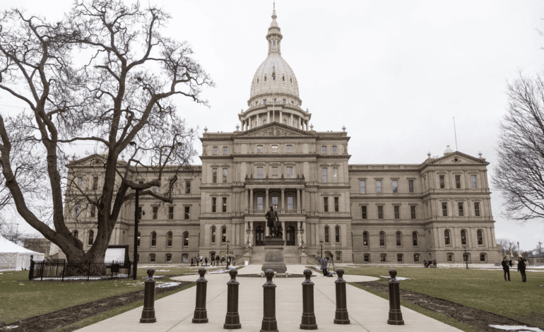 With Republican support, Michigan Democrats pass largest state budget