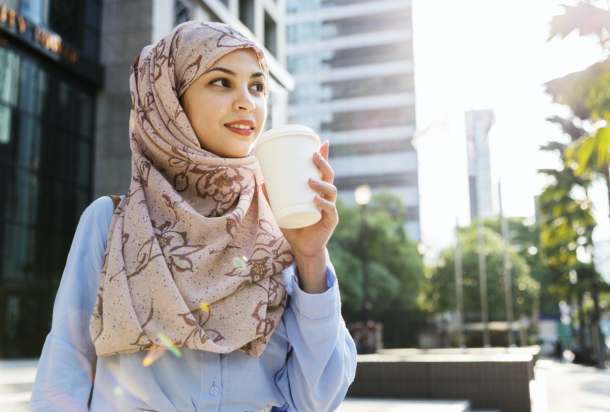  Menelisik Jurang Gender di Dunia Teknologi: Statistik Wanita dan Langkah Menuju Kesetaraan