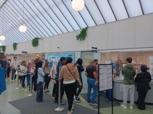 Many Arab American voters stood in line at Dearborn Heights City Hall to cast their votes on Tuesday, November 5. – Photos by The Arab American News