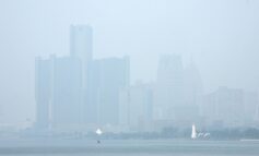 Canadian wildfire smoke chokes Metro Detroit, triggers air quality emergency
